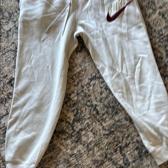 Nike adult Cream Tracksuit Set - Picture 8 of 9